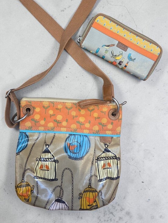Fossil Handbags - NWOT Fossil Key-Per Birdcage Crossbody Bag Purse Matching City Birds Wallet